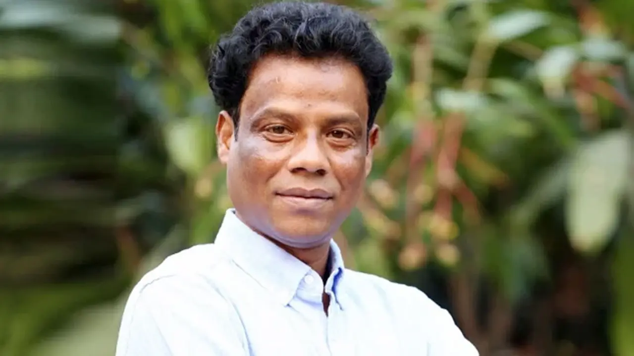 গায়ক আকবরের দুটি কিডনিই নষ্ট হয়ে গেছে, পচন ধরেছে পায়ে