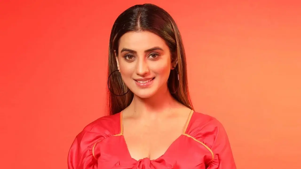 এমএমএস কেলেঙ্কারির পর ভাইরাল ভোজপুরি নায়িকার ভিডিও