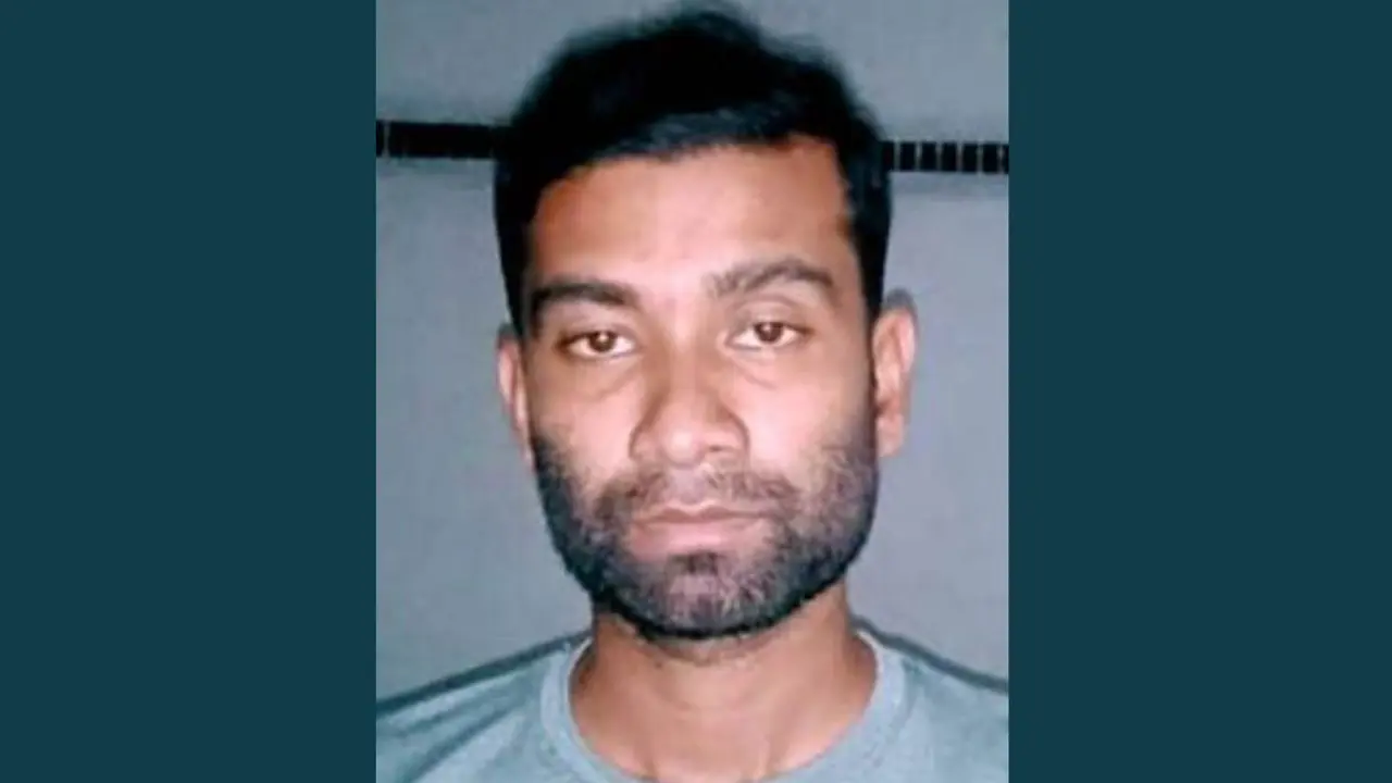 বগুড়ার স্কুলছাত্রী ঢাকায় উদ্ধার, প্রাইভেট শিক্ষক গ্রেপ্তার