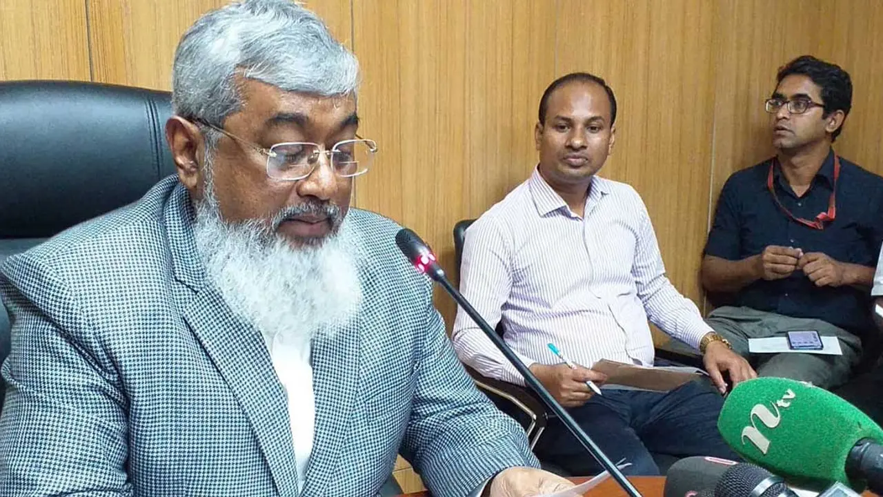 ৮টার মধ্যে অফিসে আসতে আবারও নির্দেশনা দেওয়া হয়েছে