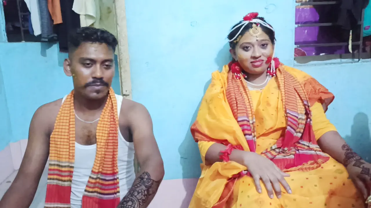 প্রেমের টানে মালয়েশিয়ান তরুণী এখন চাঁদপুরে