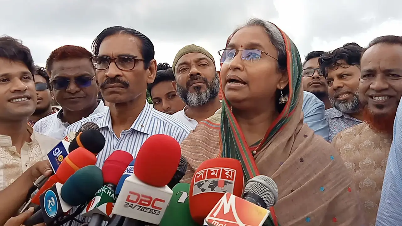 কোনো শিক্ষক নিজ ক্লাসের শিক্ষার্থীদের কোচিংয়ে পড়াতে পারবেন না