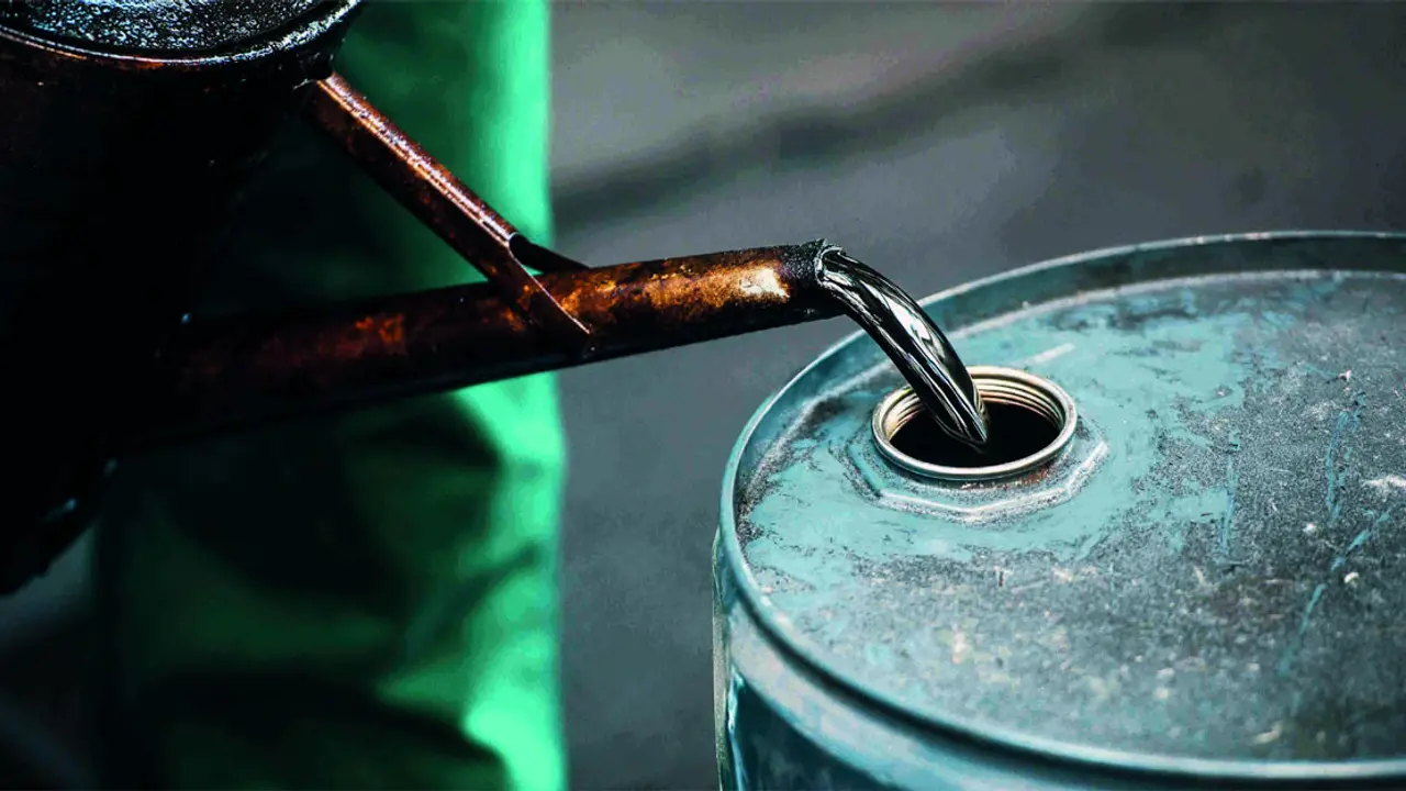 তেলের দাম আরও বাড়ল