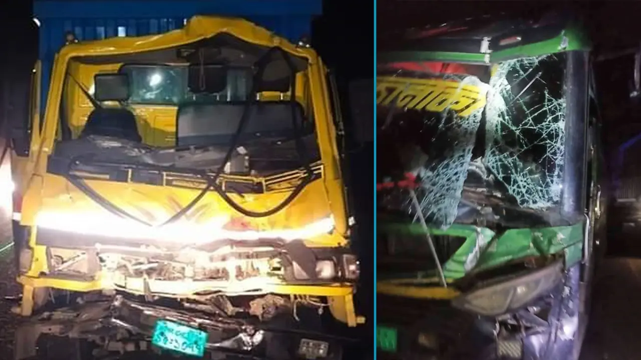 মিরসরাইয়ে সড়ক দুর্ঘটনায় ৪ জন নিহত