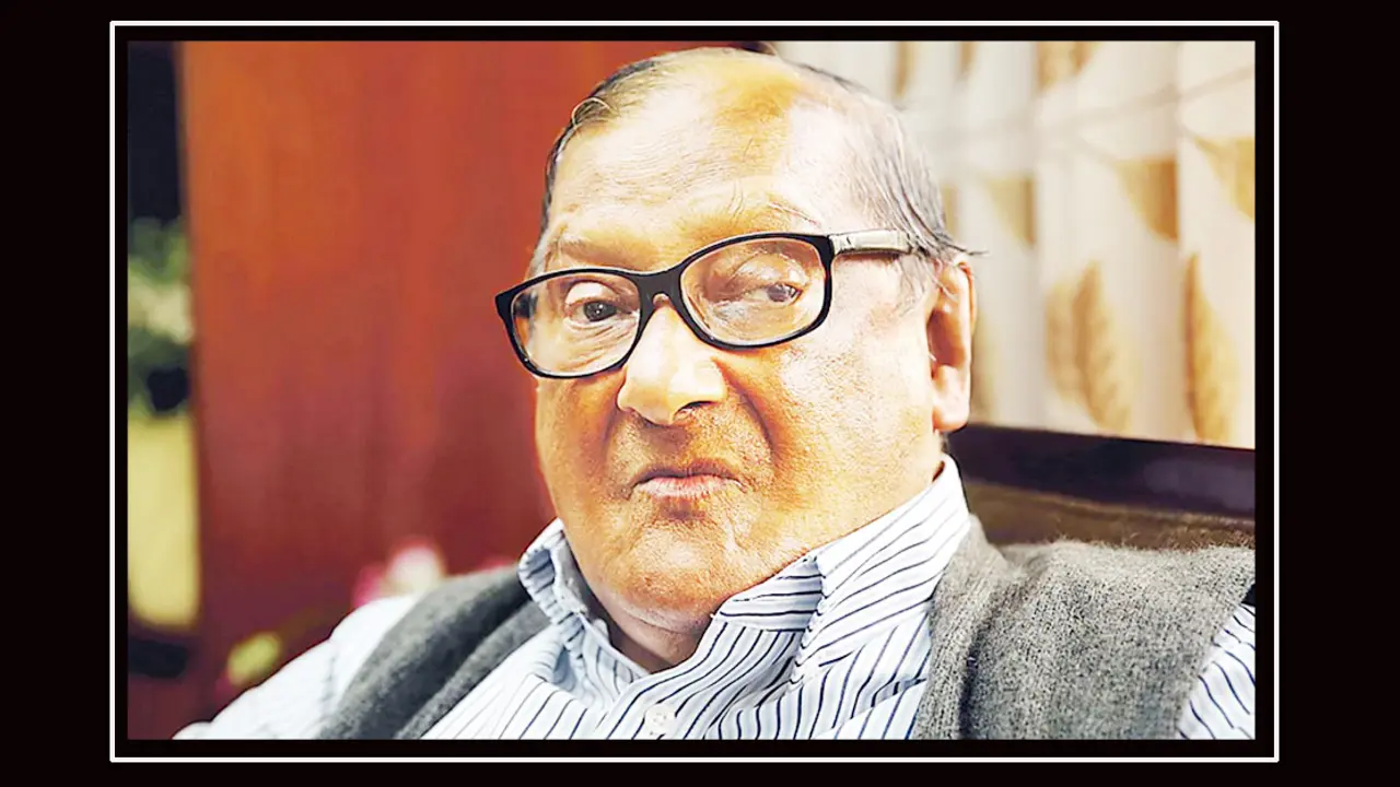 আকবর আলি খান আর নেই