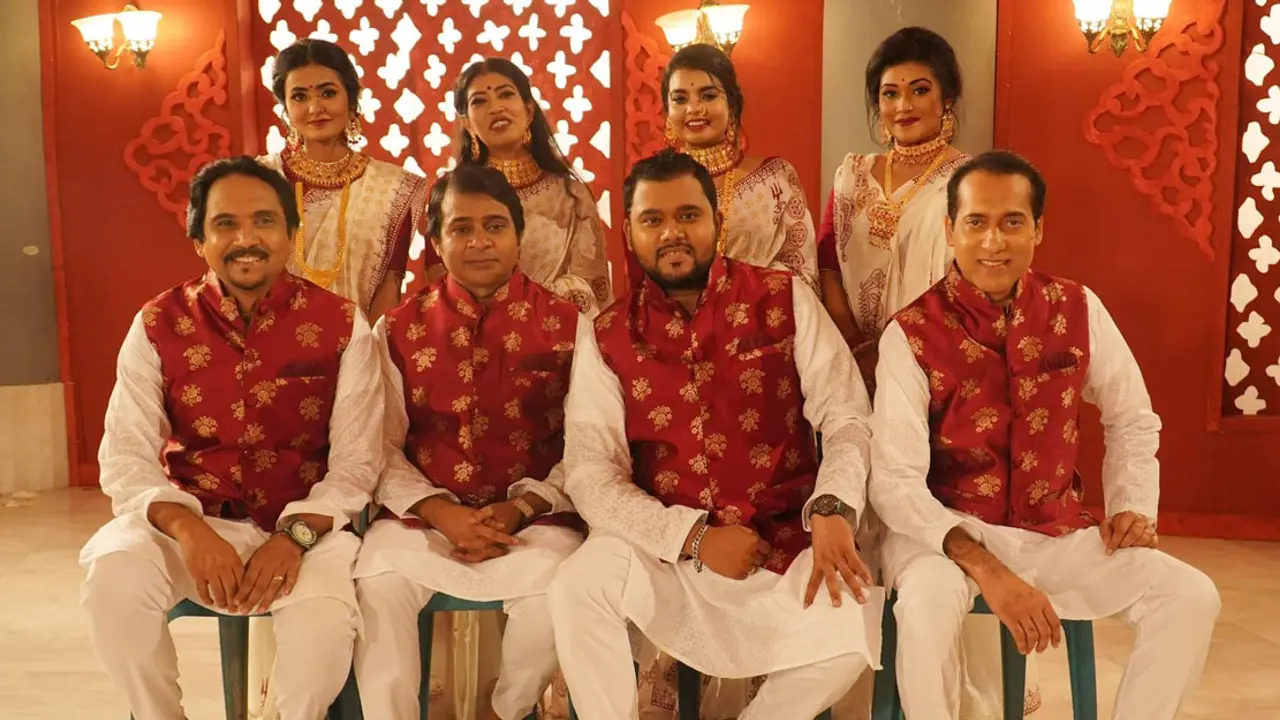 ৮ শিল্পীর কণ্ঠে পূজার গান ‘দেখা দাও মা’