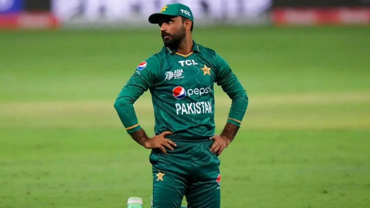 পাকিস্তানের বিশ্বকাপ দল ঘোষণা, বাদ ফখর জামান