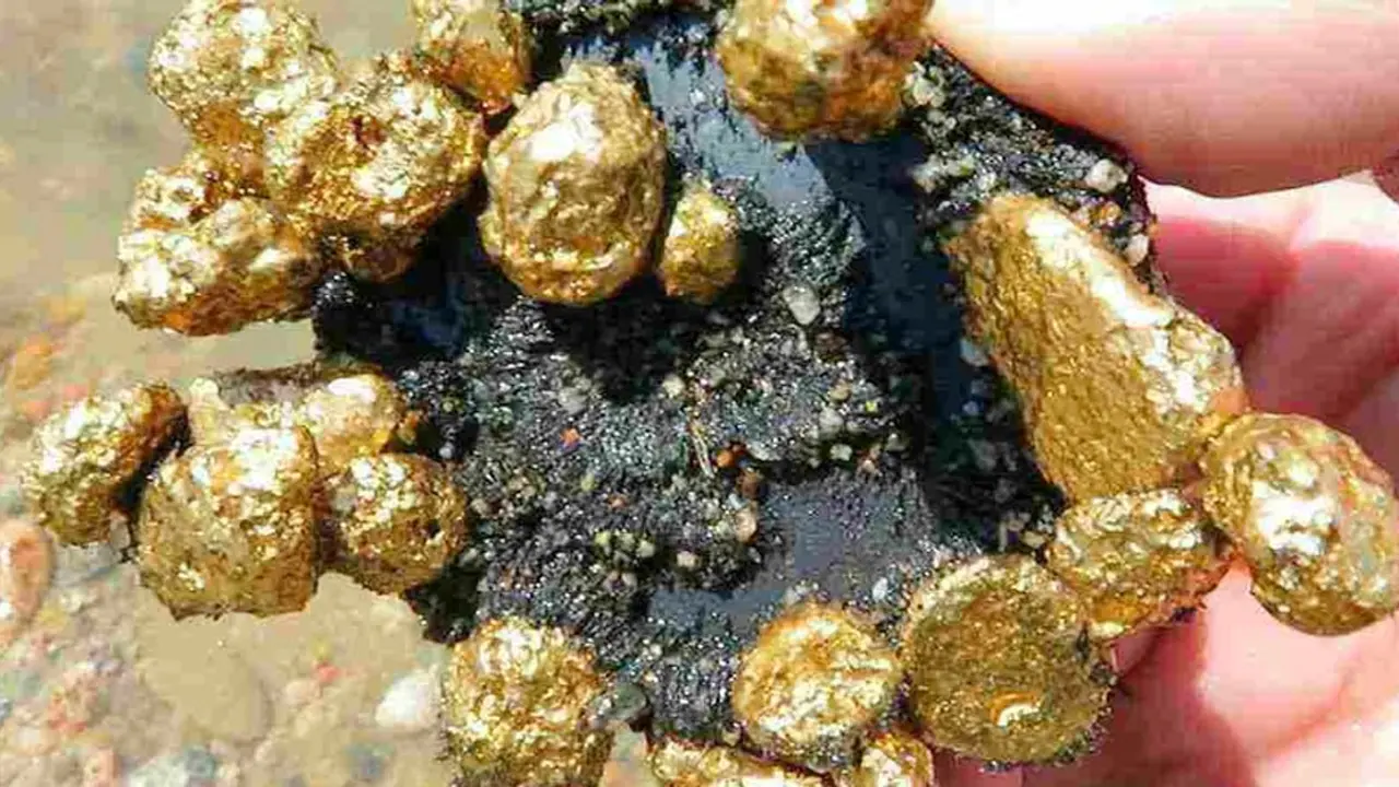 মদিনায় মিলল স্বর্ণ ও তামার বিশাল মজুত