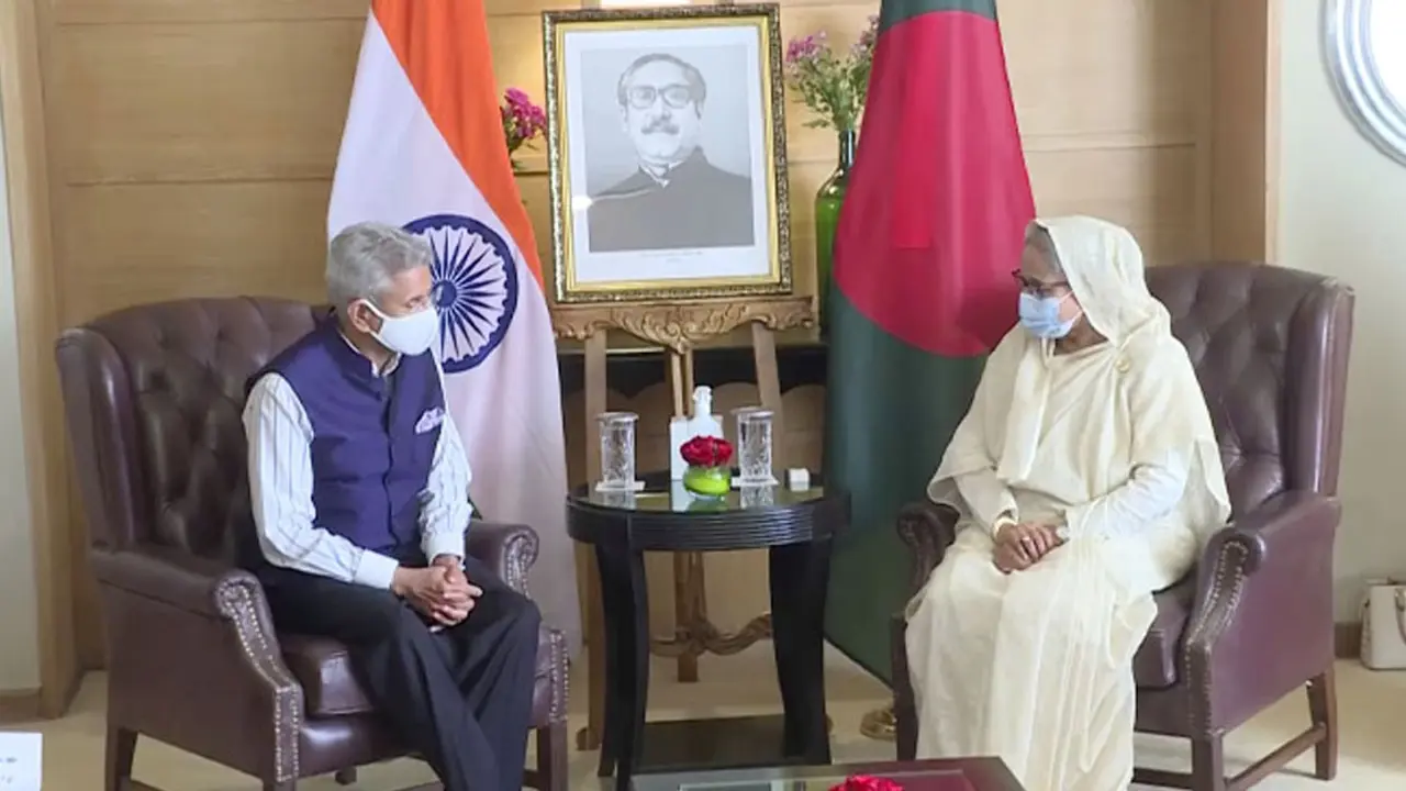 প্রধানমন্ত্রী শেখ হাসিনার সঙ্গে জয়শঙ্করের বৈঠক