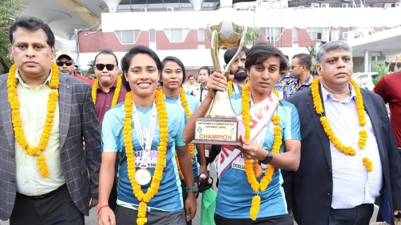 সাফজয়ী কৃষ্ণাদের ব্যাগ থেকে প্রায় দুই লাখ টাকা চুরি