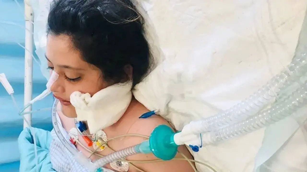 হিজাব পরেননি, ইরানে তরুণীকে পিটিয়ে খুন পুলিশের