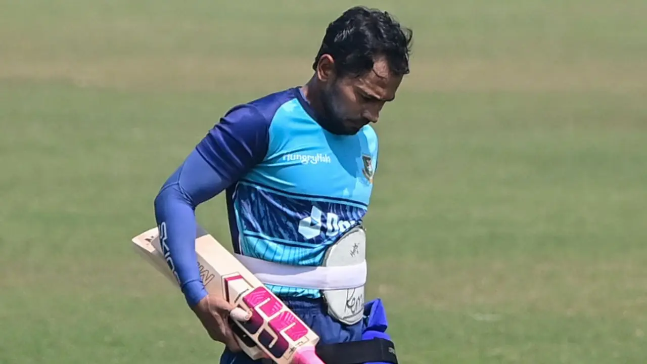 মুশফিকের অবসর নিয়ে এখনো সিদ্ধান্ত নেয়নি বিসিবি