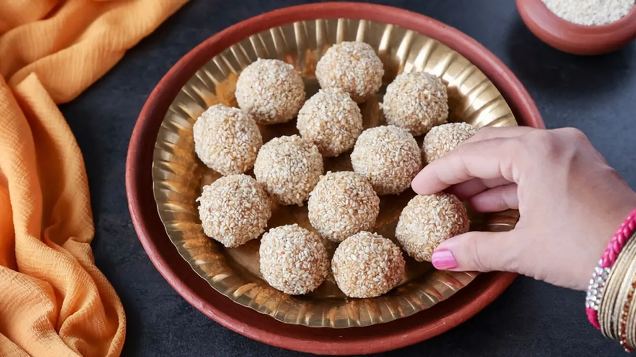 তিলের নাড়ু তৈরির রেসিপি
