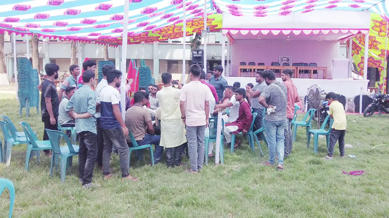 ব্যানারে ছবি নেই বঙ্গবন্ধু-প্রধানমন্ত্রীর, অনুষ্ঠান বর্জন এমপির
