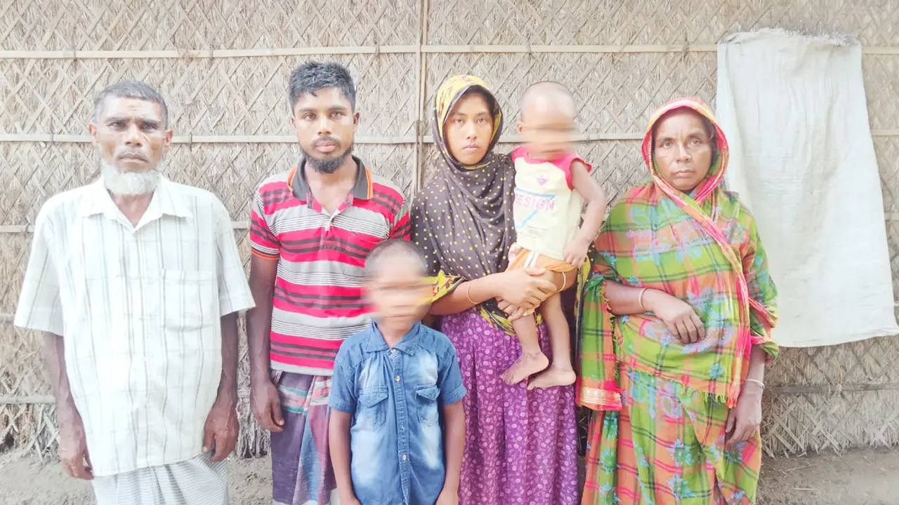 ১২ বছর ধরে কবরস্থানে এক পরিবারের বসবাস