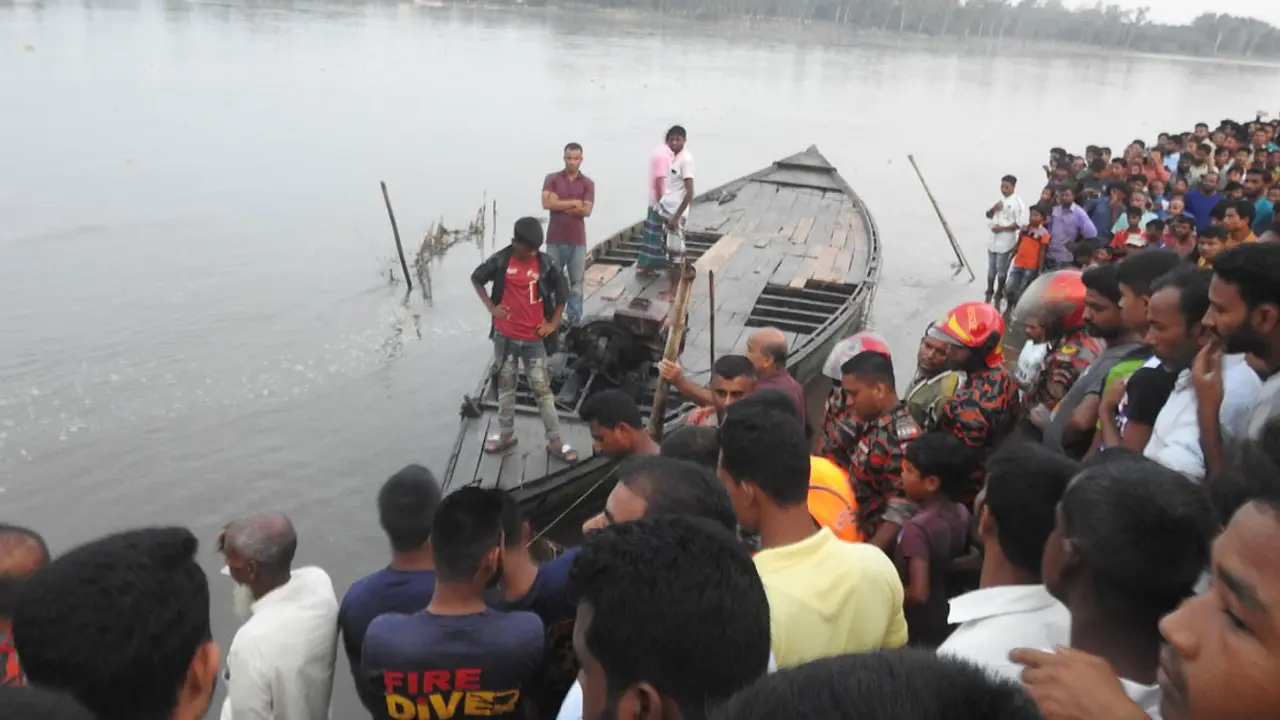 পঞ্চগড়ে নৌকাডুবির ঘটনায় মৃত বেড়ে ৩০, নিখোঁজ ৬৫