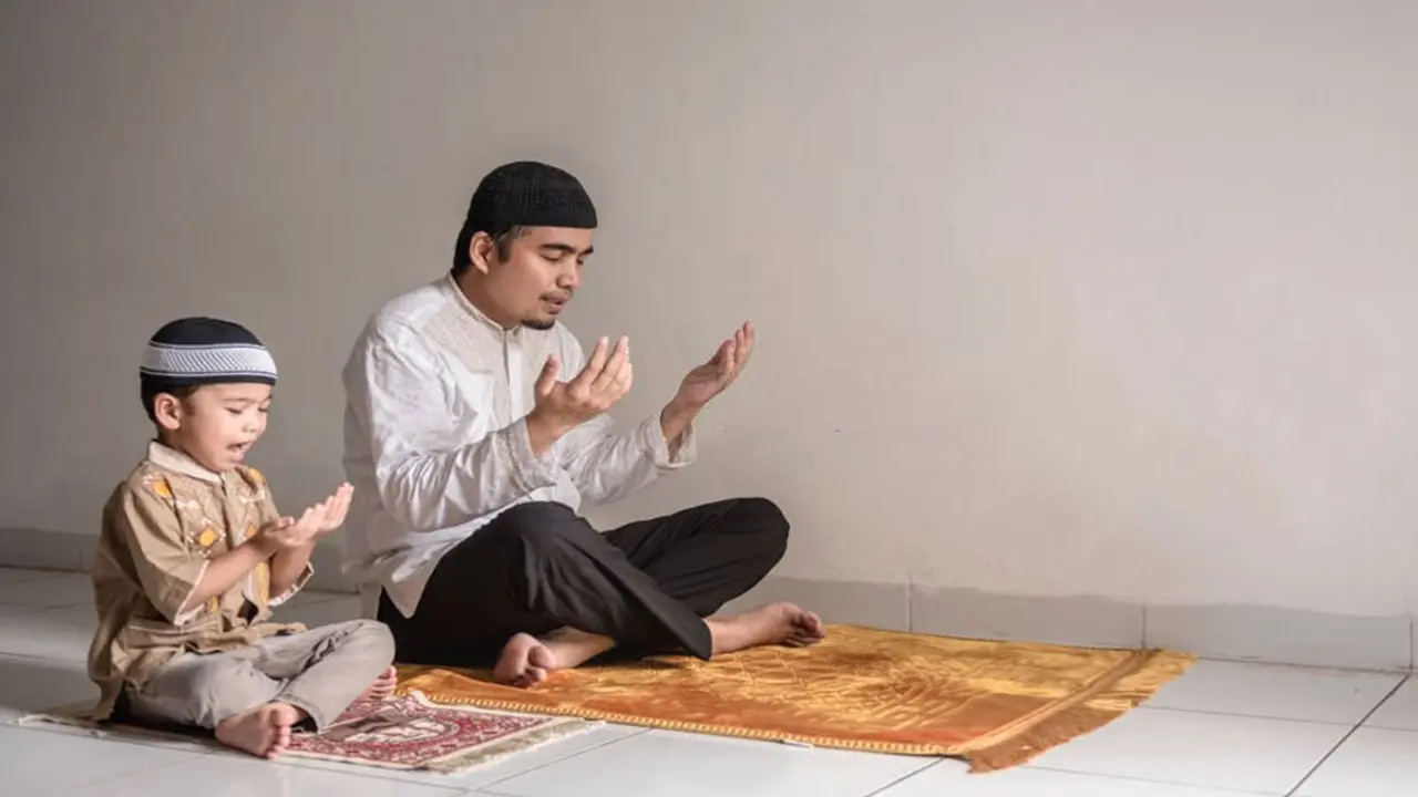 আমলনামা ডান হাতে পাবেন যারা