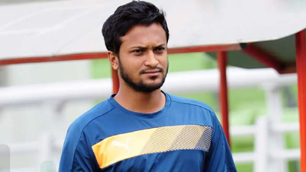 সাকিব আর আমাকে দেখে মন্তব্য ছিল ‘যমজ ভাই নাকি’!