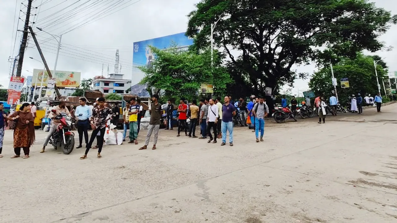 সিলেটে পরিবহন ধর্মঘট চলছে