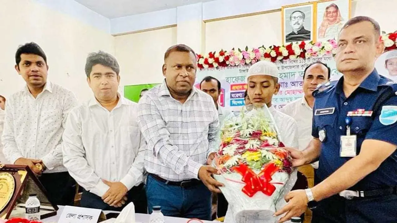 টাঙ্গাইলে নিজ এলাকায় বিশ্বজয়ী তাকরীমকে সংবর্ধনা