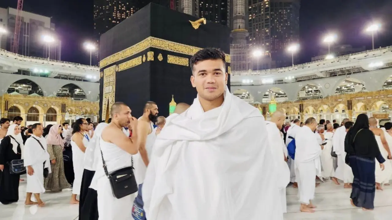 ওমরাহ করতে সৌদি আরবে তাসকিন