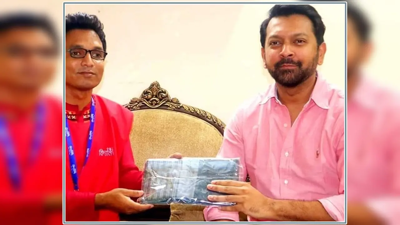 লাখ টাকায় পোড়া লুঙ্গি কিনলেন তাহসান
