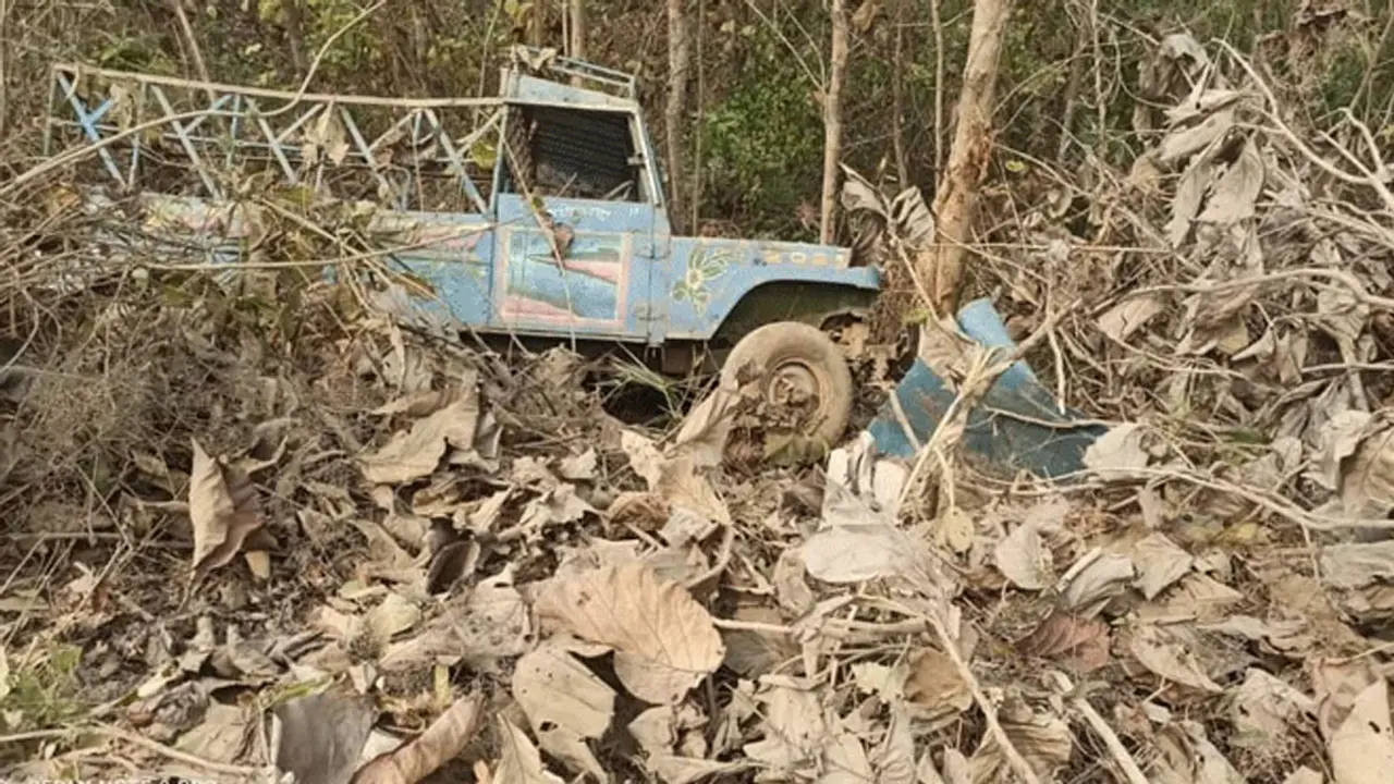 রাঙামাটিতে গাড়ি খাদে পড়ে নিহত ২