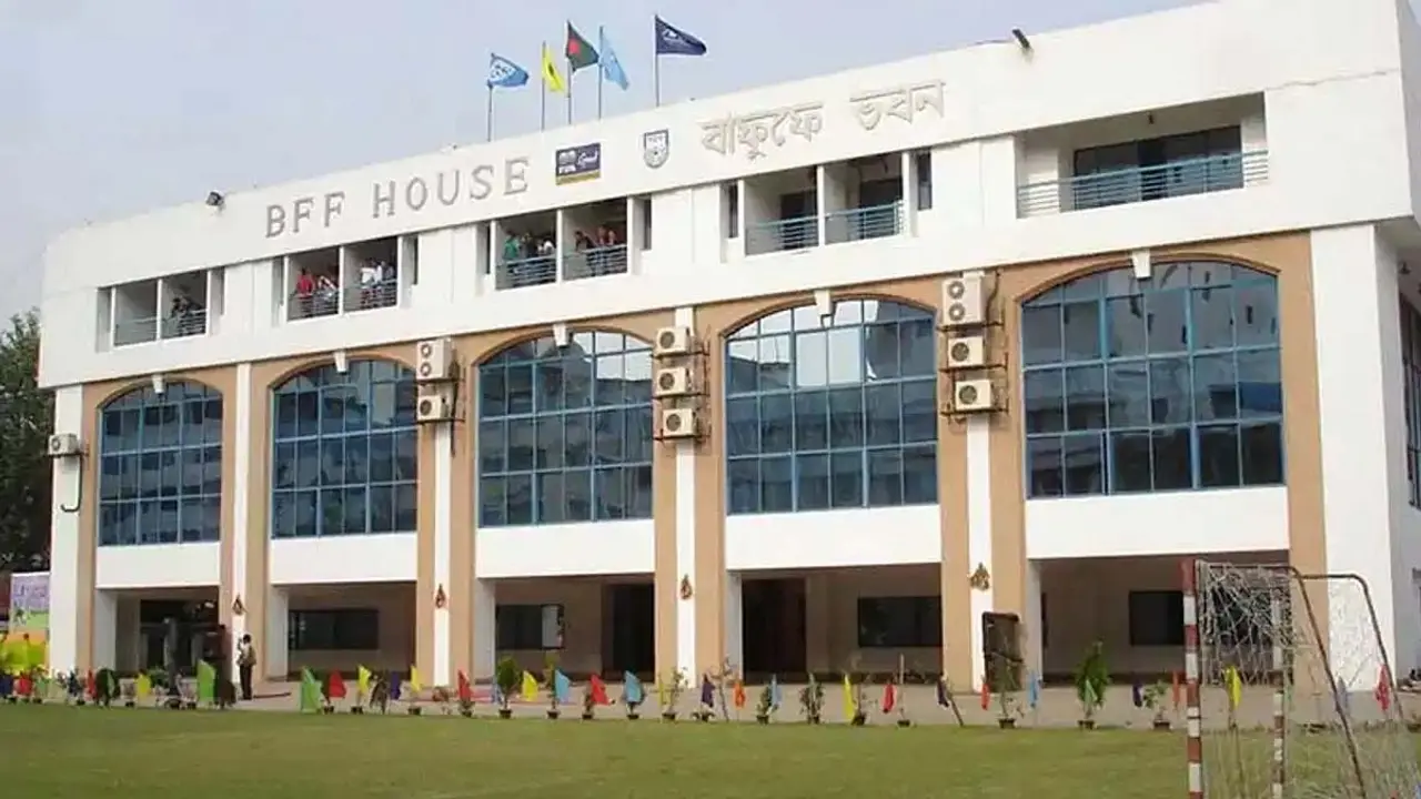 বাফুফে স্টাফদের মধ্যে আতঙ্ক!