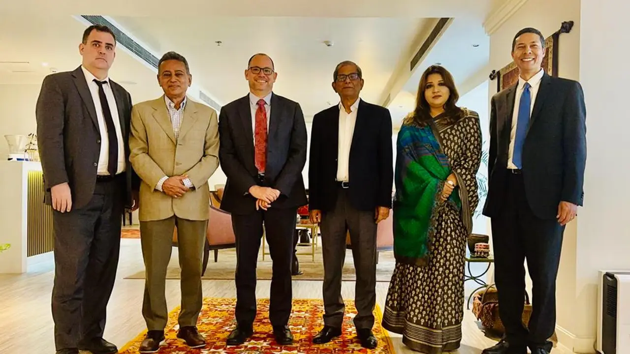 পিটার হাসের সঙ্গে বৈঠক নিয়ে বিএনপি নেতাদের মুখে কুলুপ