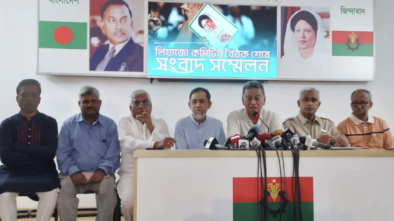খালেদা জিয়াকে চিকিৎসা থেকে বঞ্চিত করা হচ্ছে : খসরু