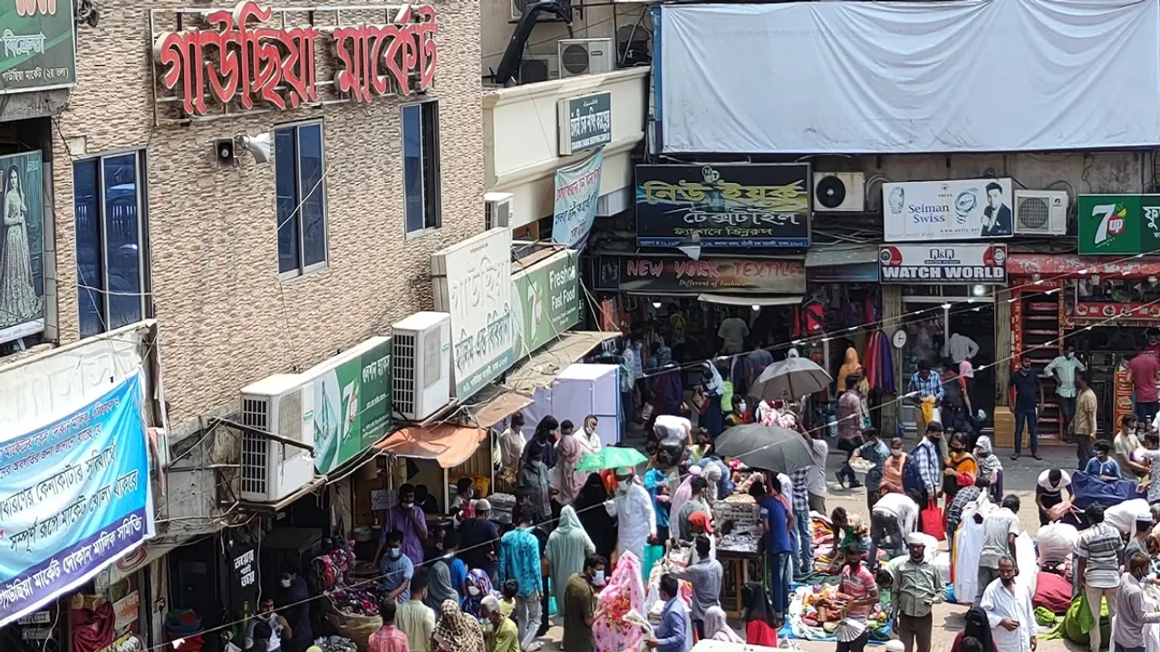 আগুনের ঝুঁকিতে গাউছিয়াসহ ঢাকার ৫৮ মার্কেট