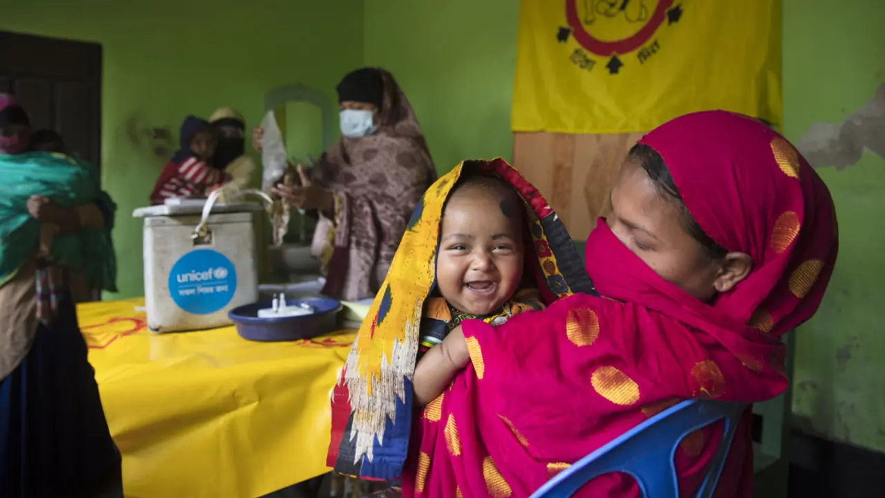 শৈশবকালীন টিকাদানে আস্থা কমেছে ৪৪ শতাংশের : ইউনিসেফ