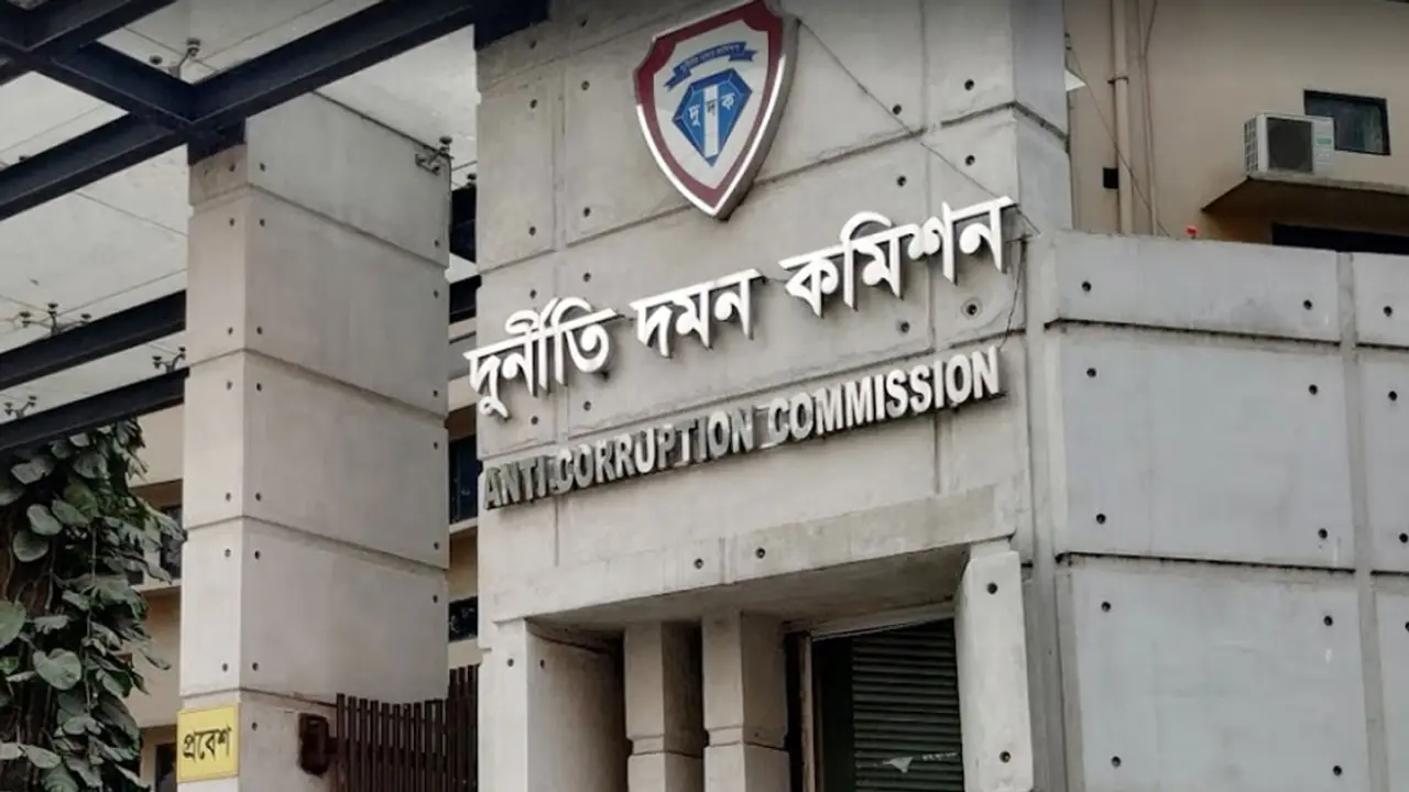 নিয়োগ দুর্নীতি : দুদকের ডাকে সাড়া দেননি ৮ মেডিকেল টেকনোলজিস্ট