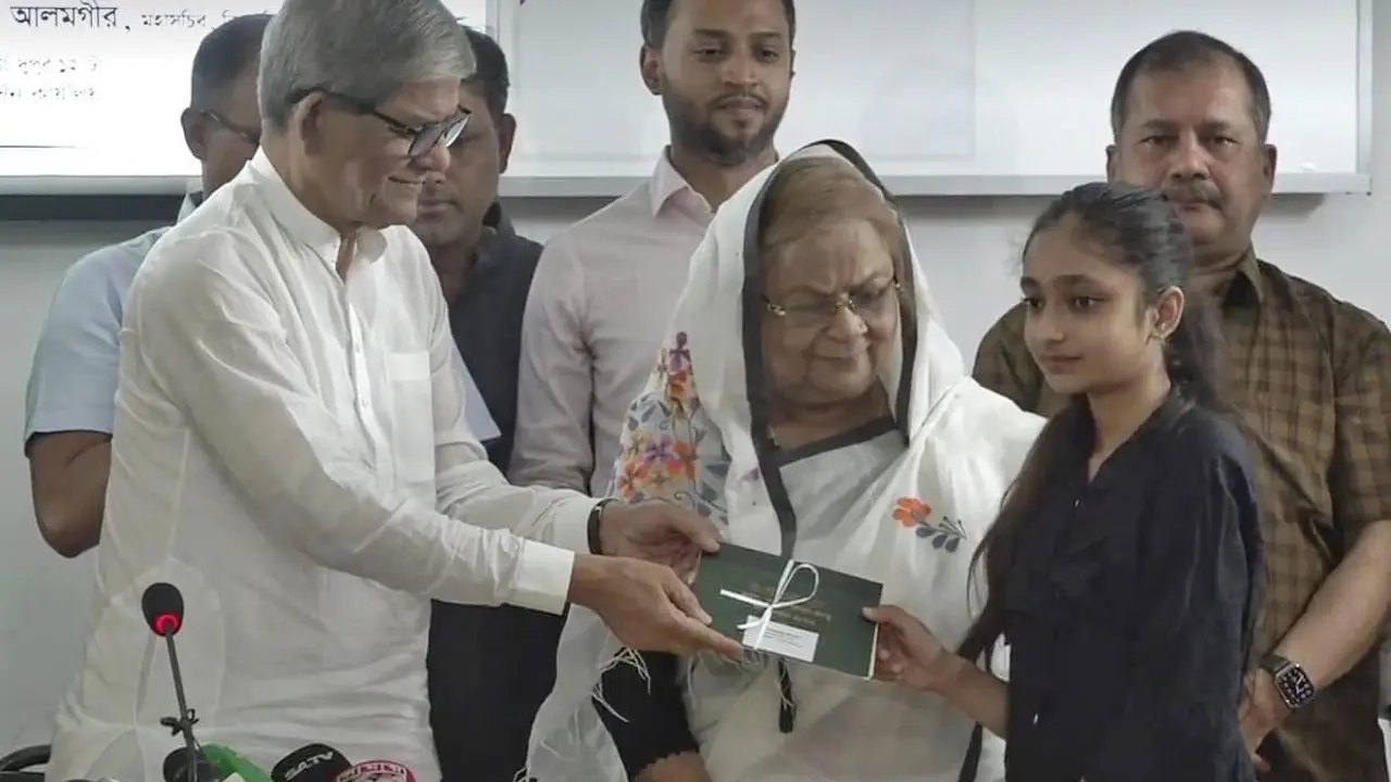 আইএমএফের শর্ত মানতে বিদ্যুৎ-সারের দাম বাড়াচ্ছে সরকার