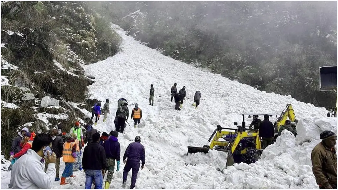 সিকিমে ভয়াবহ তুষারধসে ৭ পর্যটক নিহত