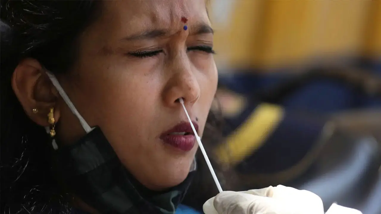 করোনা: ভারতে একদিনে শনাক্ত বাড়ল ৪৪ শতাংশ, মৃত্যু ২৯