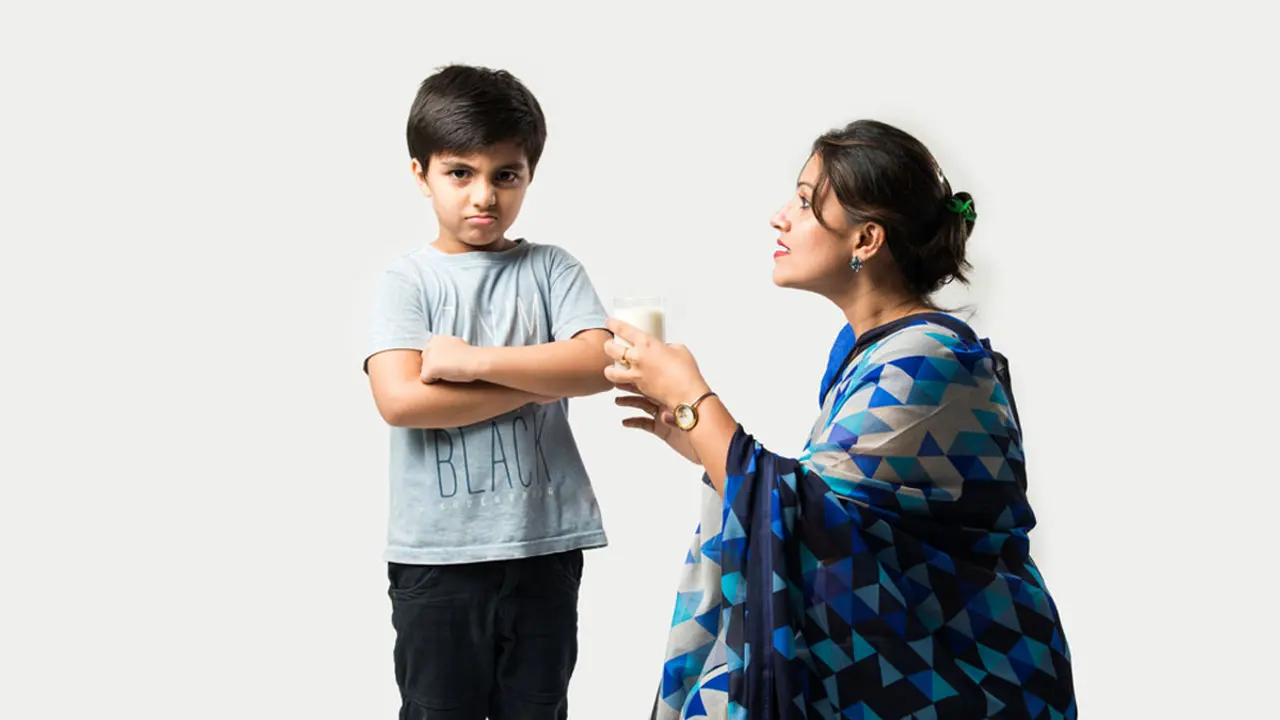 শিশু দুধ খেতে চায় না? এভাবে তৈরি করে দিন