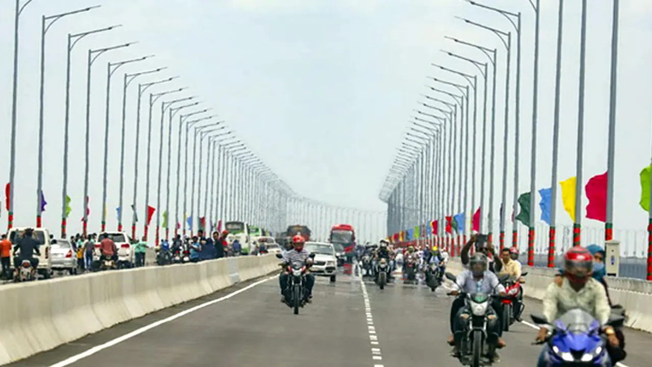 পদ্মা সেতু দিয়ে চলবে মোটরসাইকেল