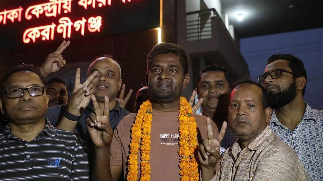 কারামুক্ত হলেন সাংবাদিক শামসুজ্জামান