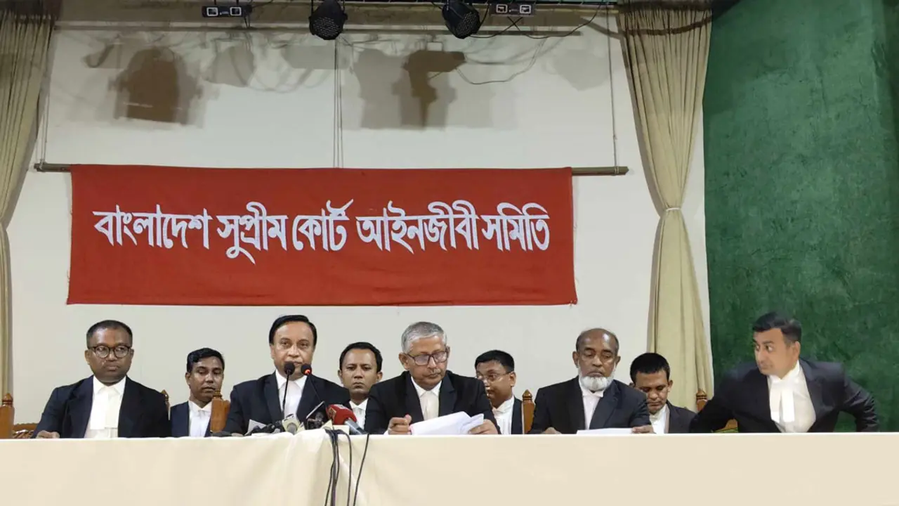দুই বিচারপতির পদত্যাগ দাবি আদালত অবমাননা : সুপ্রিম কোর্ট বার