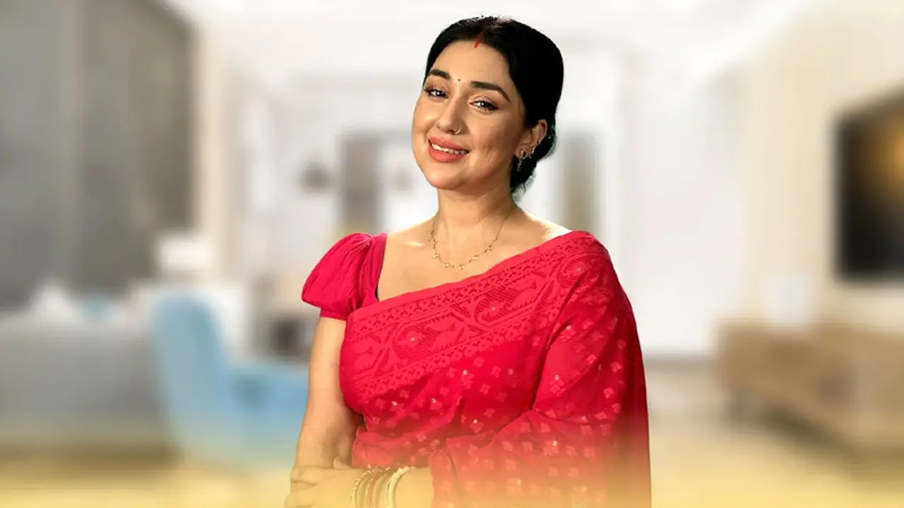 ডিবি কার্যালয়ে অপু বিশ্বাস