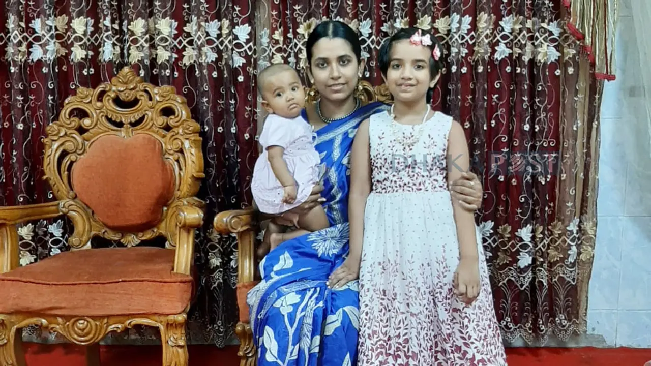 দুই সন্তান ও সংসার সামলে বিসিএস জয় লাবনীর