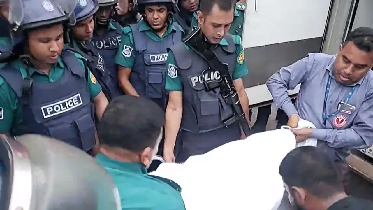 বিএসএমএমইউ থেকে বের হলো সাঈদীর মরদেহ