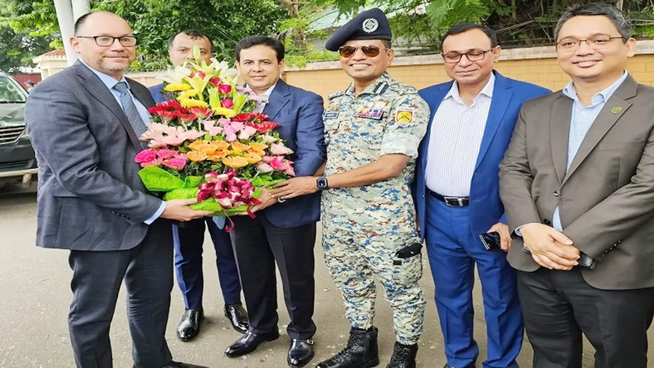 সিটিটিসি প্রধানের সঙ্গে কী আলোচনা হলো পিটার হাসের?