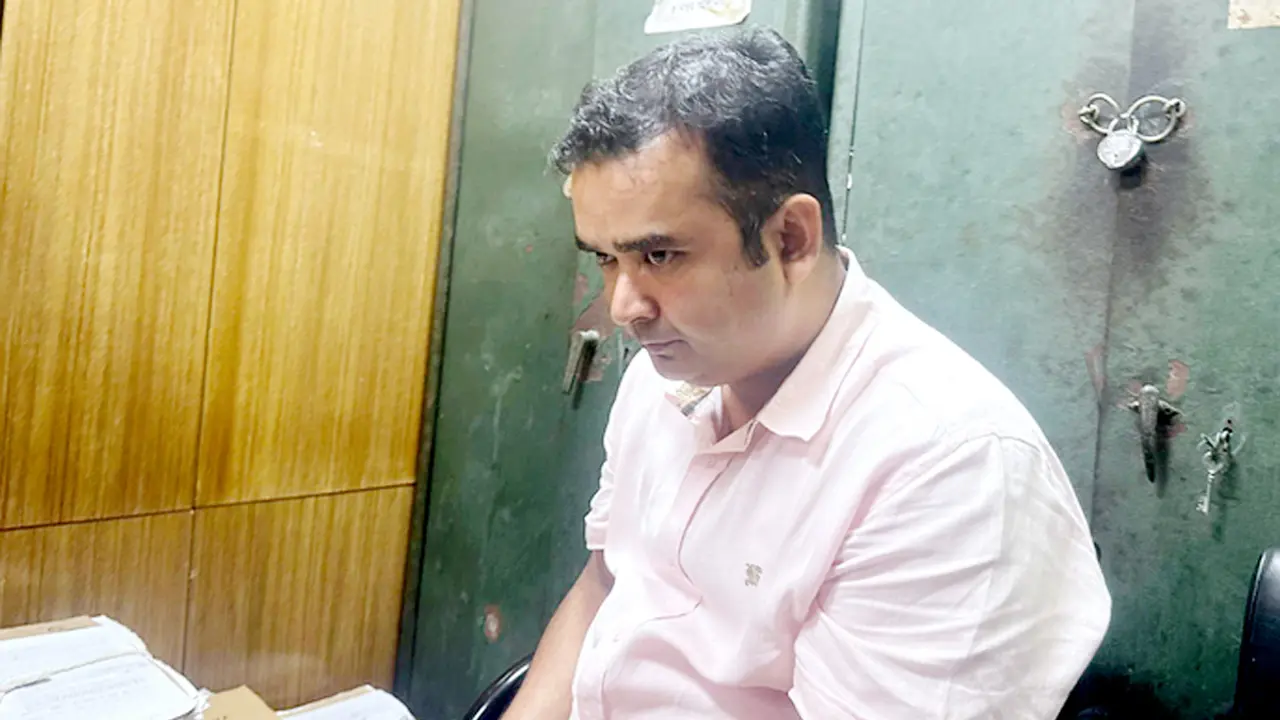 ১৭ বছর জাল সনদে চাকরি করেন গৃহায়ণের সেই দেলোয়ার