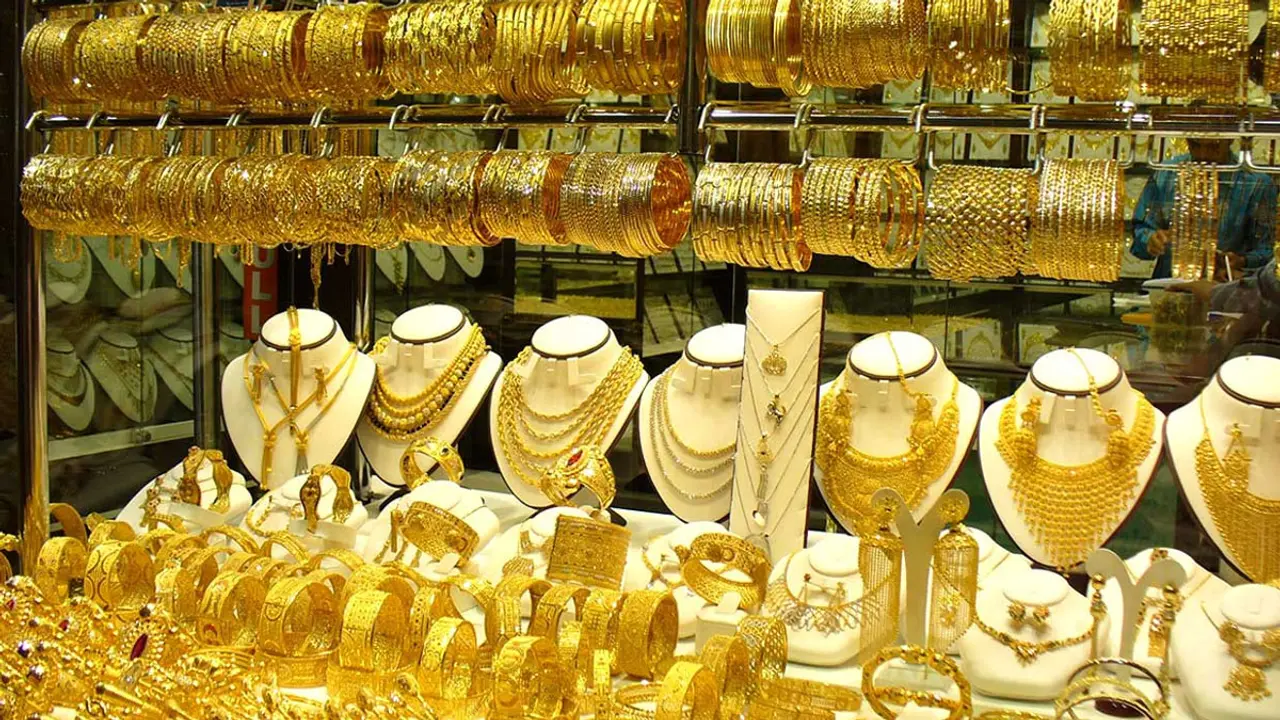 আবারও সোনায় রেকর্ড, ভরি এক লাখ ১২৪৪ টাকা