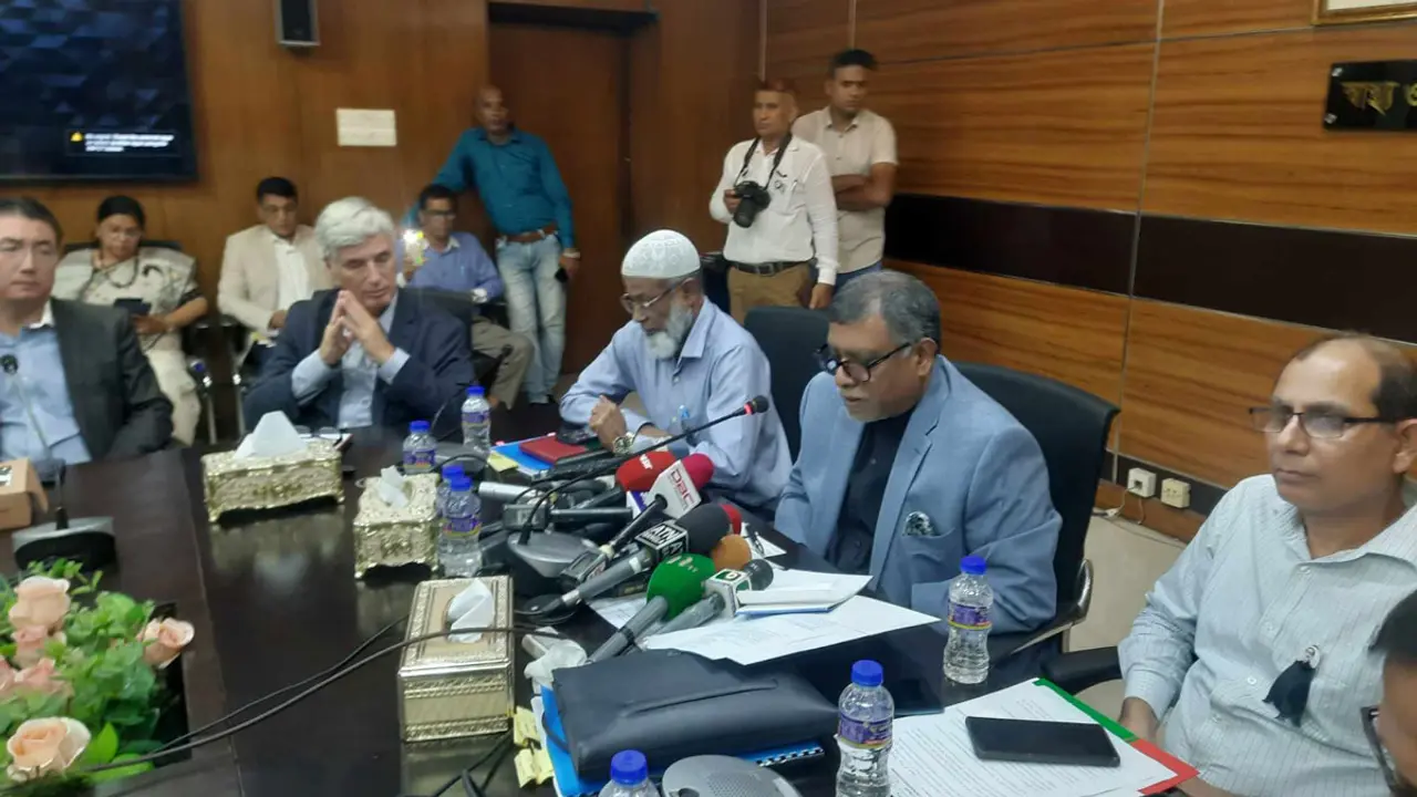 ডেঙ্গু না কমার পেছনে মশা নিধনে ব্যর্থতা দায়ী : স্বাস্থ্যমন্ত্রী