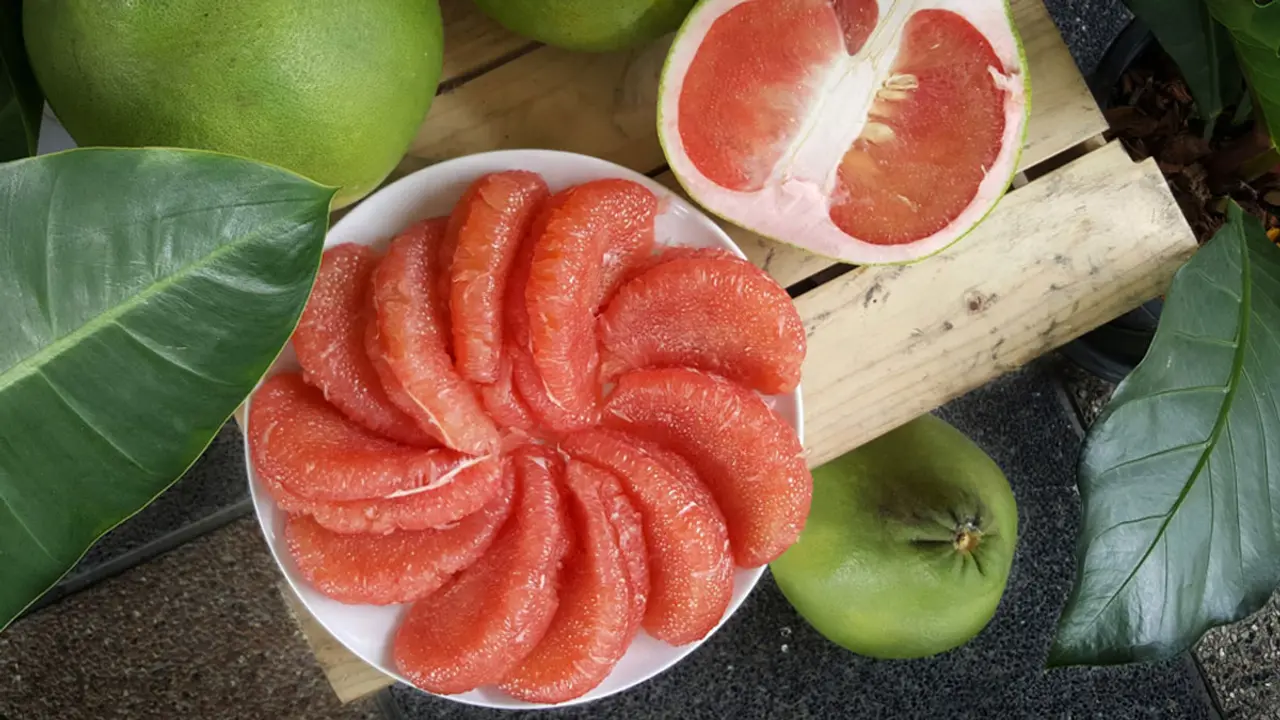জাম্বুরা খাওয়ার উপকারিতা