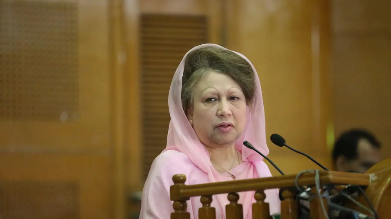 খালেদার বিরুদ্ধে নাইকো মামলা চলবে : হাইকোর্ট