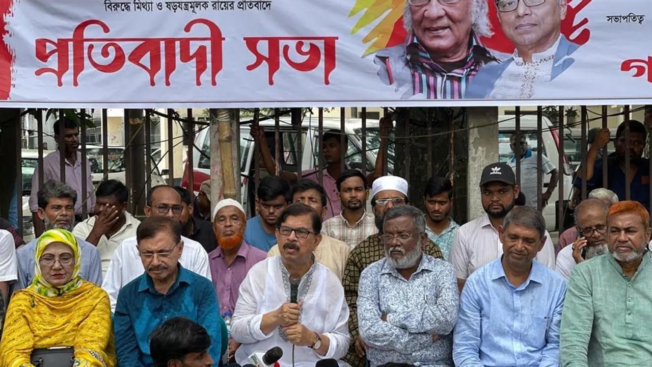 ক্ষমতা হারিয়ে যাওয়ার ভয়ে সরকার উল্টা-পাল্টা বকছে : মান্না